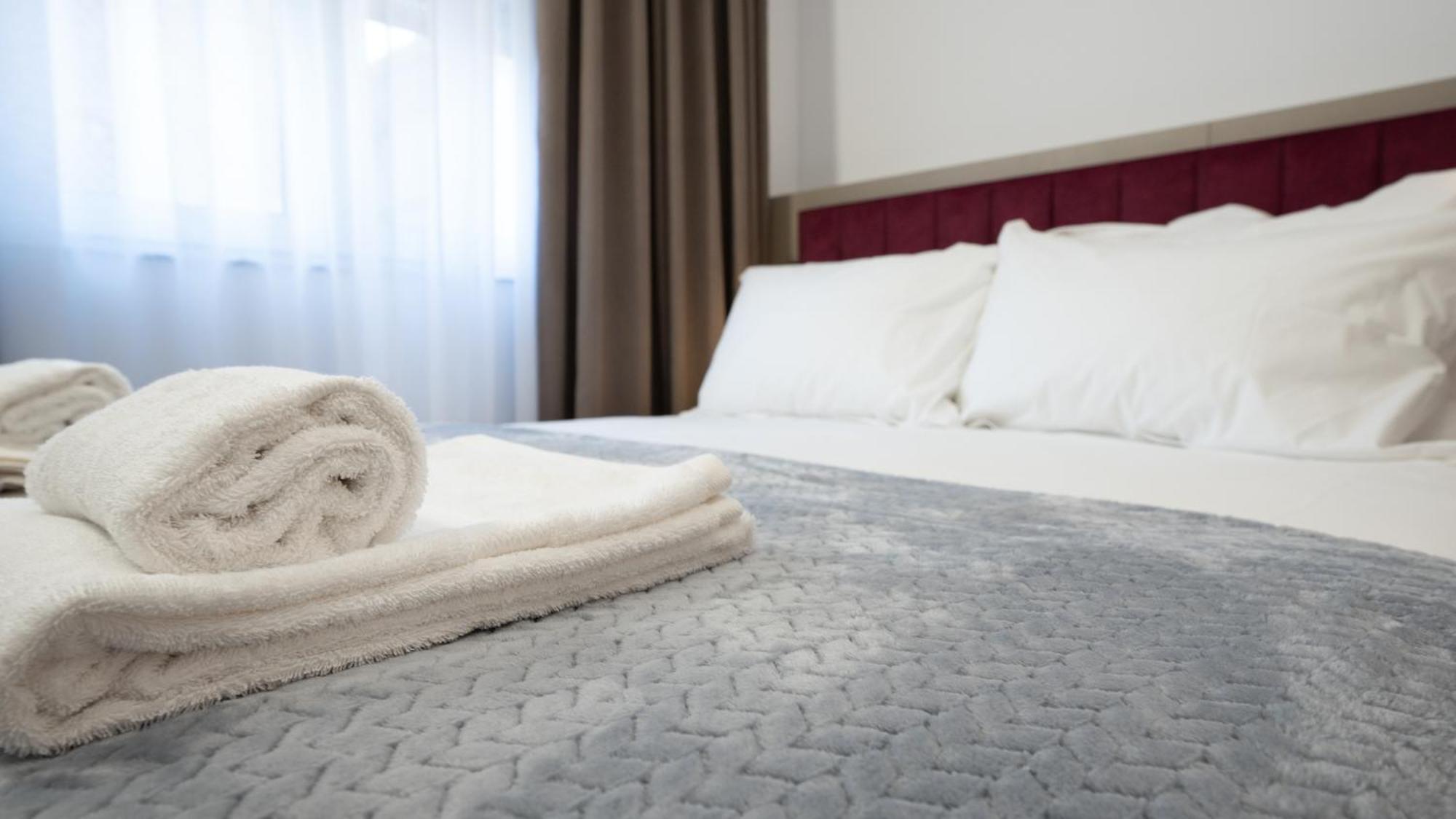Apart-hotel Circle Center *